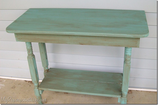 Convertir una cuna en una mesa vintage