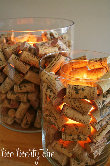 Decoración con tapones de corcho de vino y velas