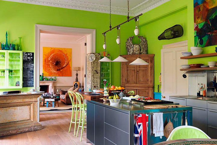 Cocinas de estilo ecléctico color verde